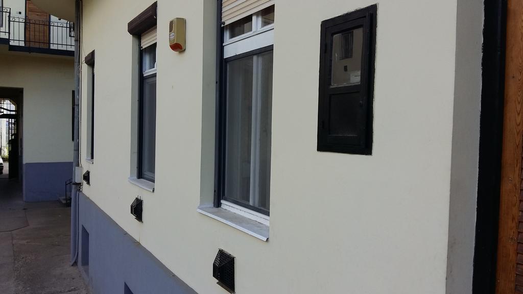 Civis Gold Apartman Debrecen Bagian luar foto